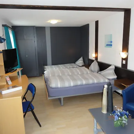 Primavera מלון 2*