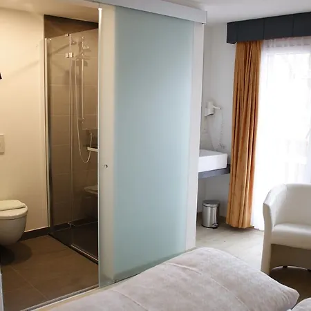 מלון Primavera 2*