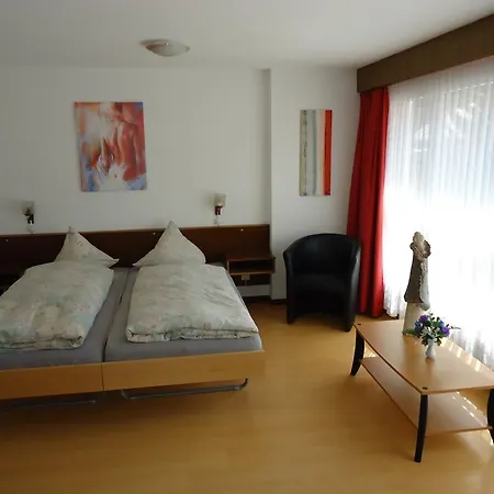 מלון Primavera 2*